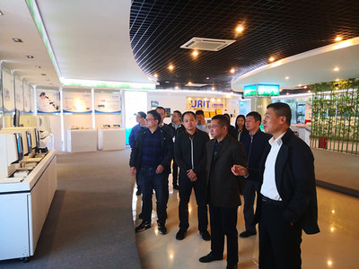 校領導率隊深入桂林市高新技術企業(yè)調(diào)研 推動產(chǎn)學研深度融合